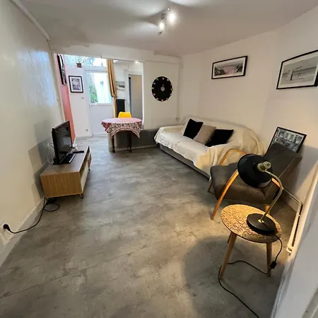 P'tite Maison Entre Et Campagne 3*